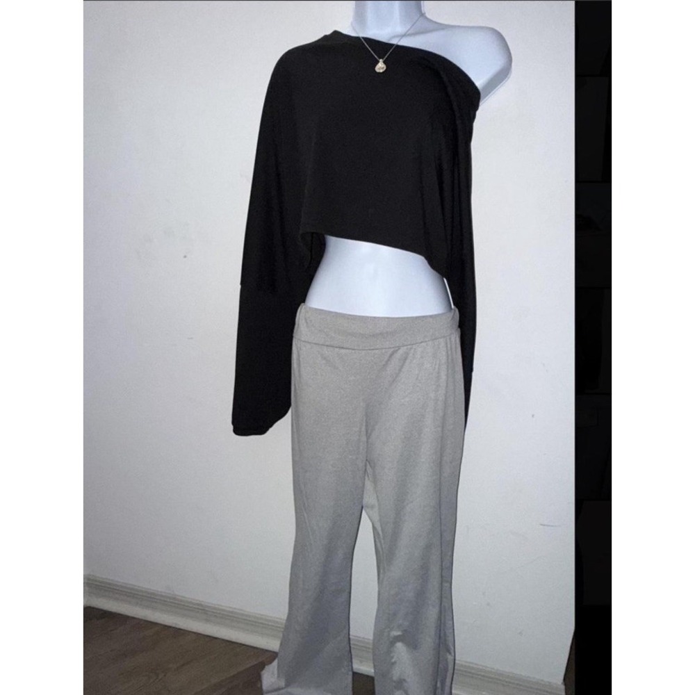 Black One Shoulder Crop Top Long Sleeve Asymmetrical Neckline Size XL - Picture 4 of 4